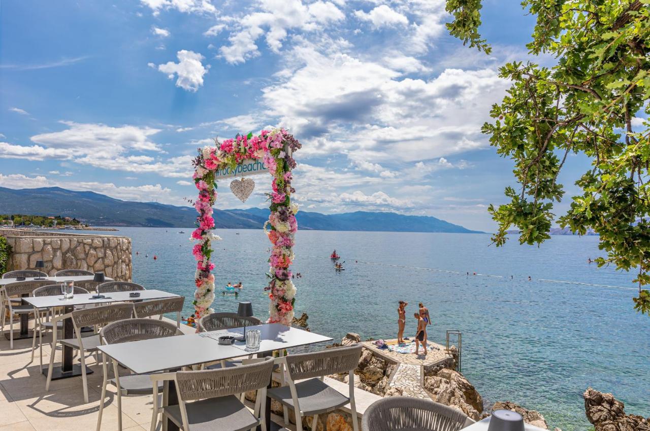 Rocky Beach Rooms Novi Vinodolski Exteriér fotografie