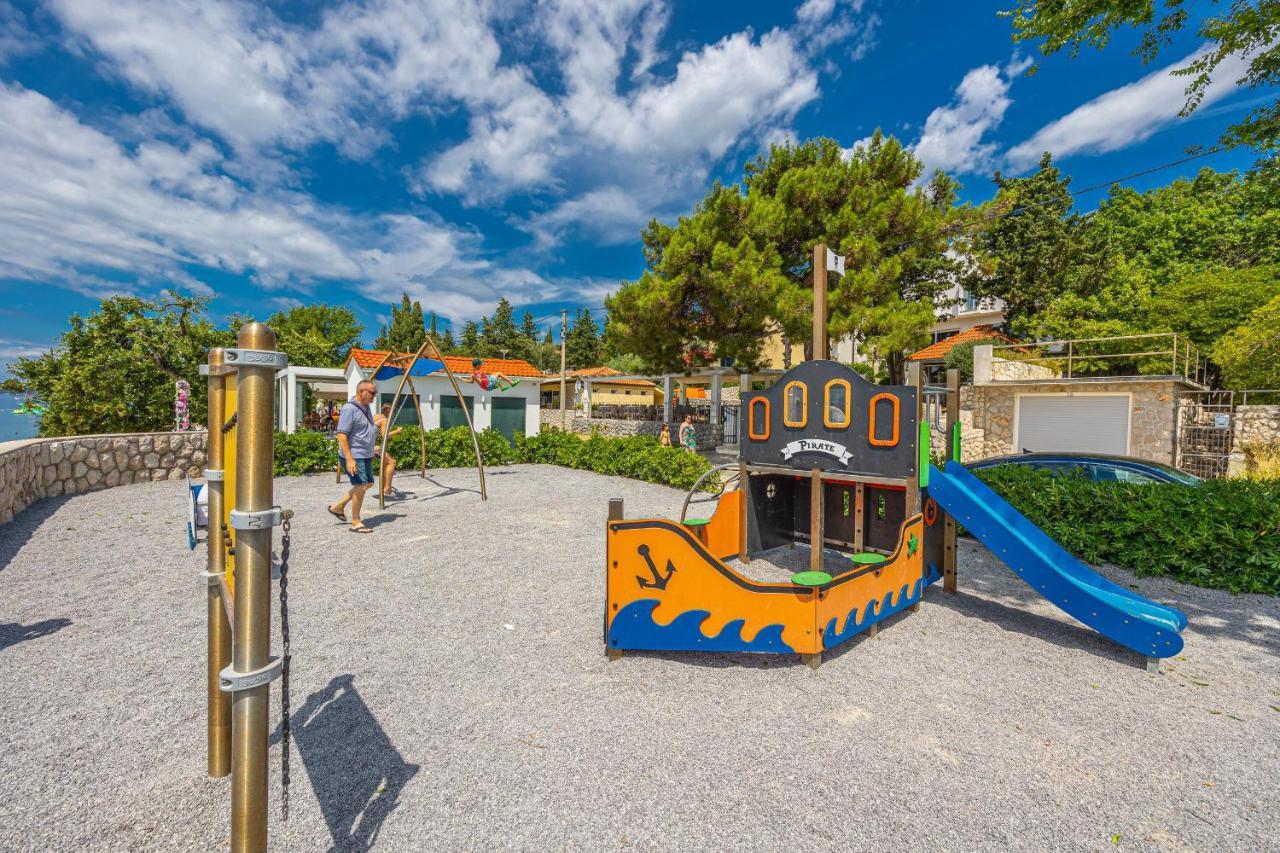 Rocky Beach Rooms Novi Vinodolski Exteriér fotografie