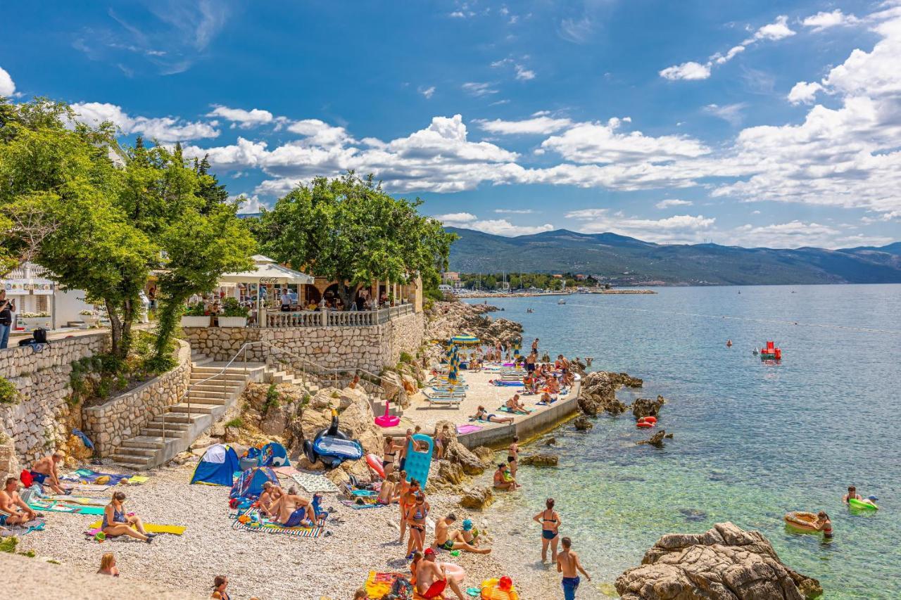 Rocky Beach Rooms Novi Vinodolski Exteriér fotografie