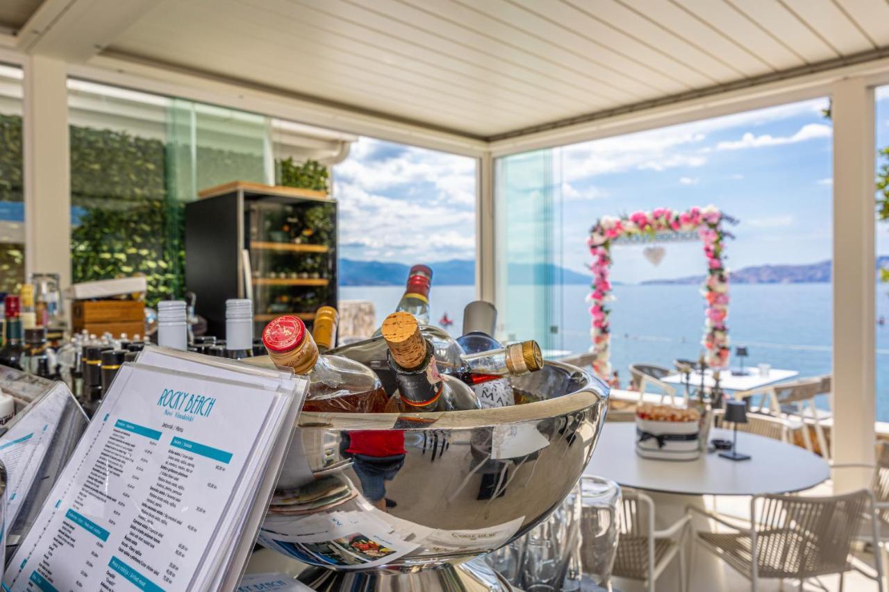 Rocky Beach Rooms Novi Vinodolski Exteriér fotografie